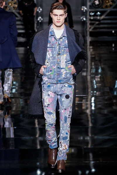 Look 35